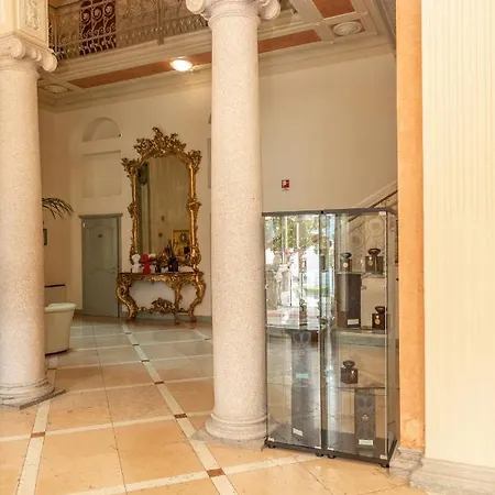 Lvg Hotel Collection - Pallanza Βερμπάνια