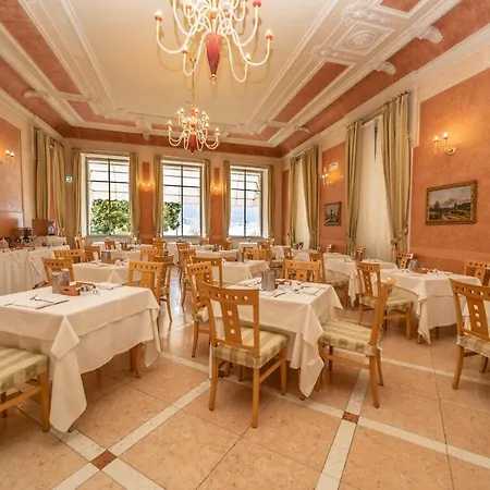 Pallanza By Lvg Collection Отель Вербания