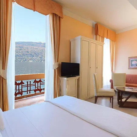 호텔 Lvg Collection - Pallanza 베르바니아