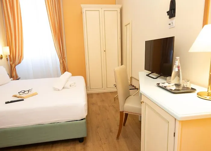 호텔 Lvg Collection - Pallanza 베르바니아