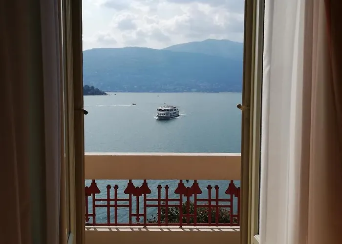 Отель Lvg Collection - Pallanza Вербания